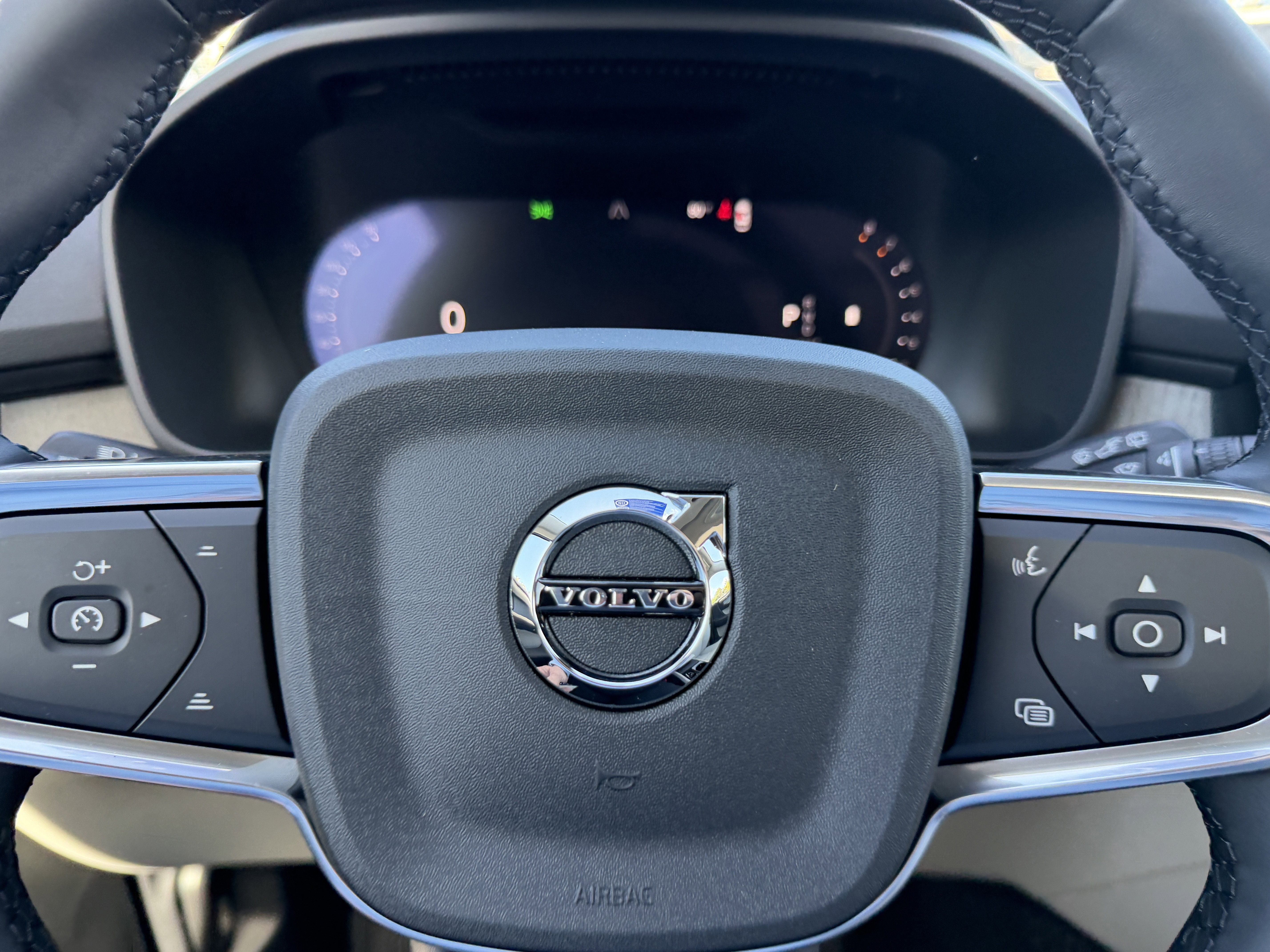 New 2026 Volvo XC40 B5 Plus w/ Climate Package AWD/4WD image 31