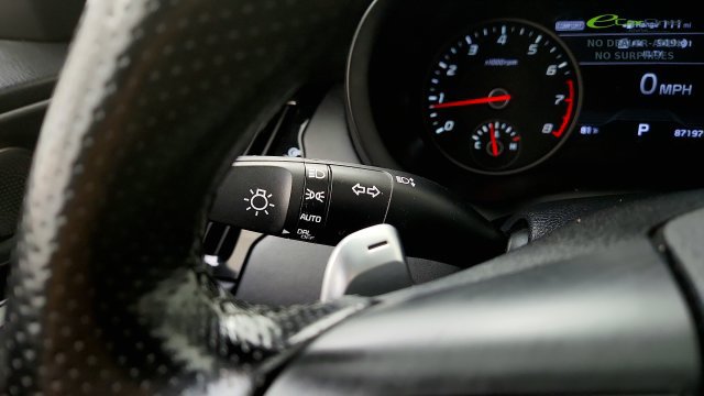 Used 2020 Kia Stinger GT1 RWD image 57