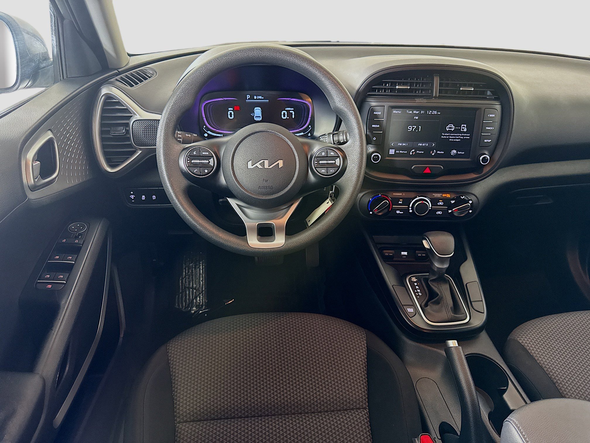 Used 2025 Kia Soul LX w/ LX Technology Package image 17