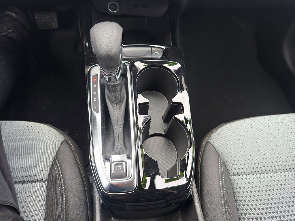 Used 2025 Chevrolet Trax LT w/ Driver Confidence Package image 34