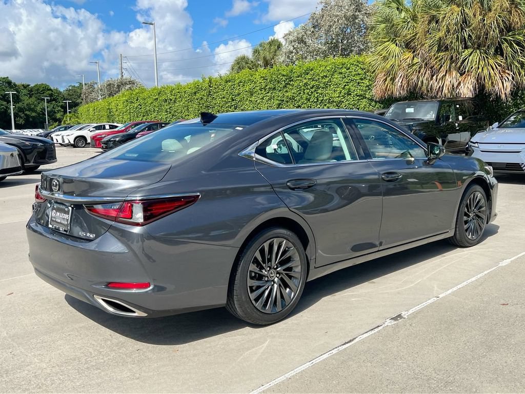 Certified 2024 Lexus ES 350 F Sport w/ Technology Package FWD image 7