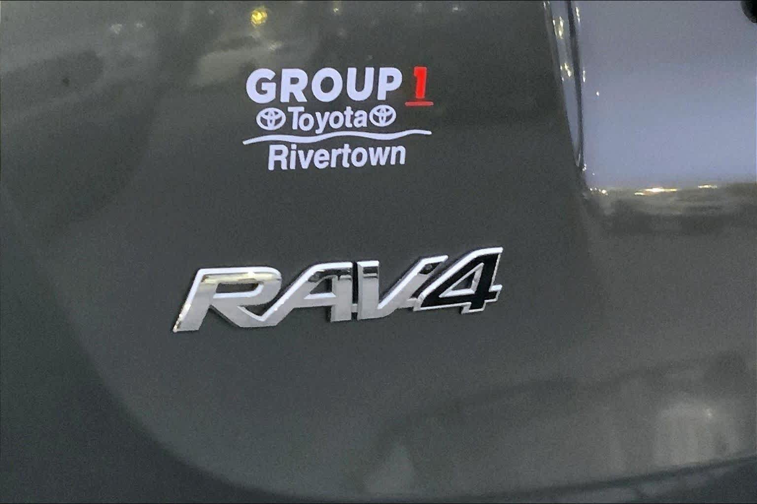 Used 2015 Toyota RAV4 XLE AWD/4WD image 27