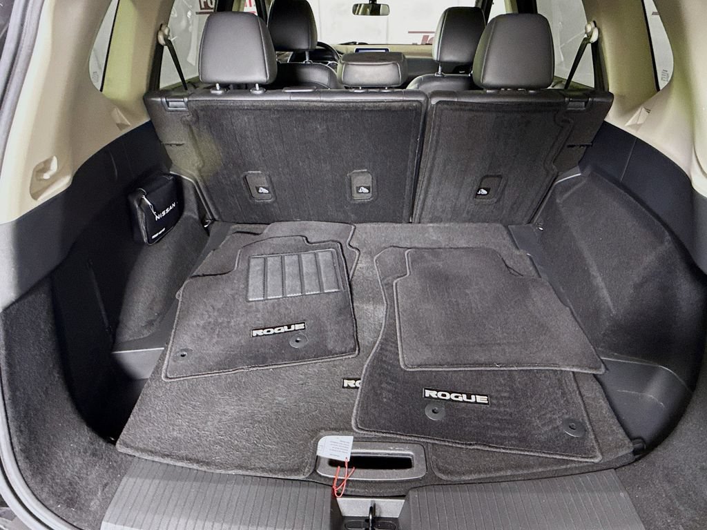 Certified 2023 Nissan Rogue SV w/ SV Premium B Package AWD/4WD image 28