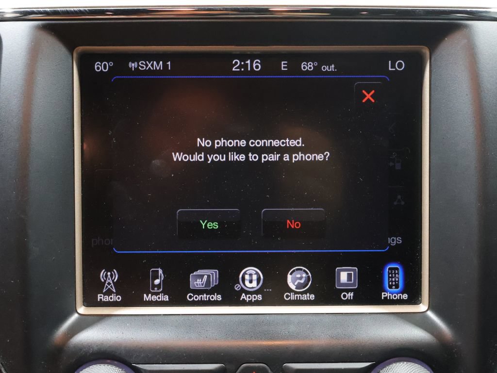 Used 2017 Jeep Grand Cherokee Limited AWD/4WD image 34