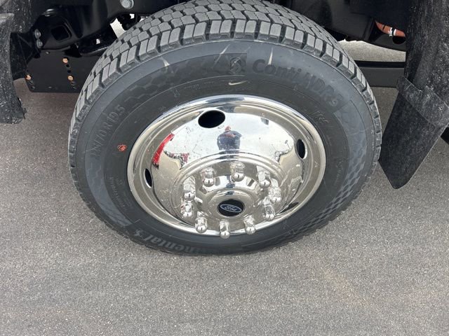 New 2026 Ford F550 4x4 Regular Cab Super Duty image 11