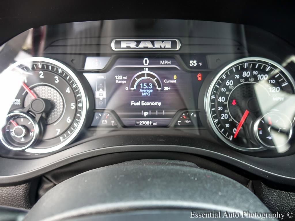 Used 2025 RAM 1500 Big Horn AWD/4WD image 4