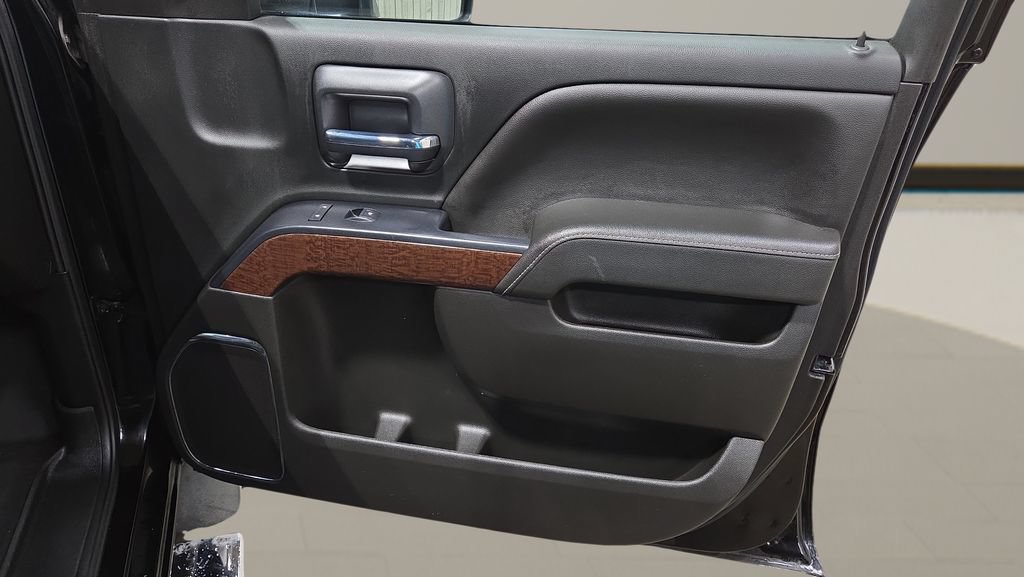 Used 2018 GMC Sierra 2500 SLT AWD/4WD image 27