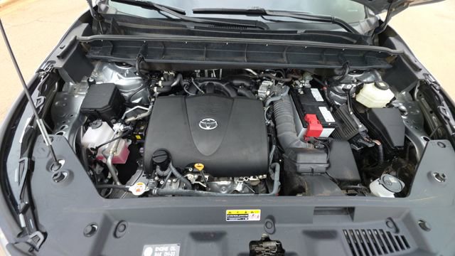 Used 2021 Toyota Highlander XLE image 33