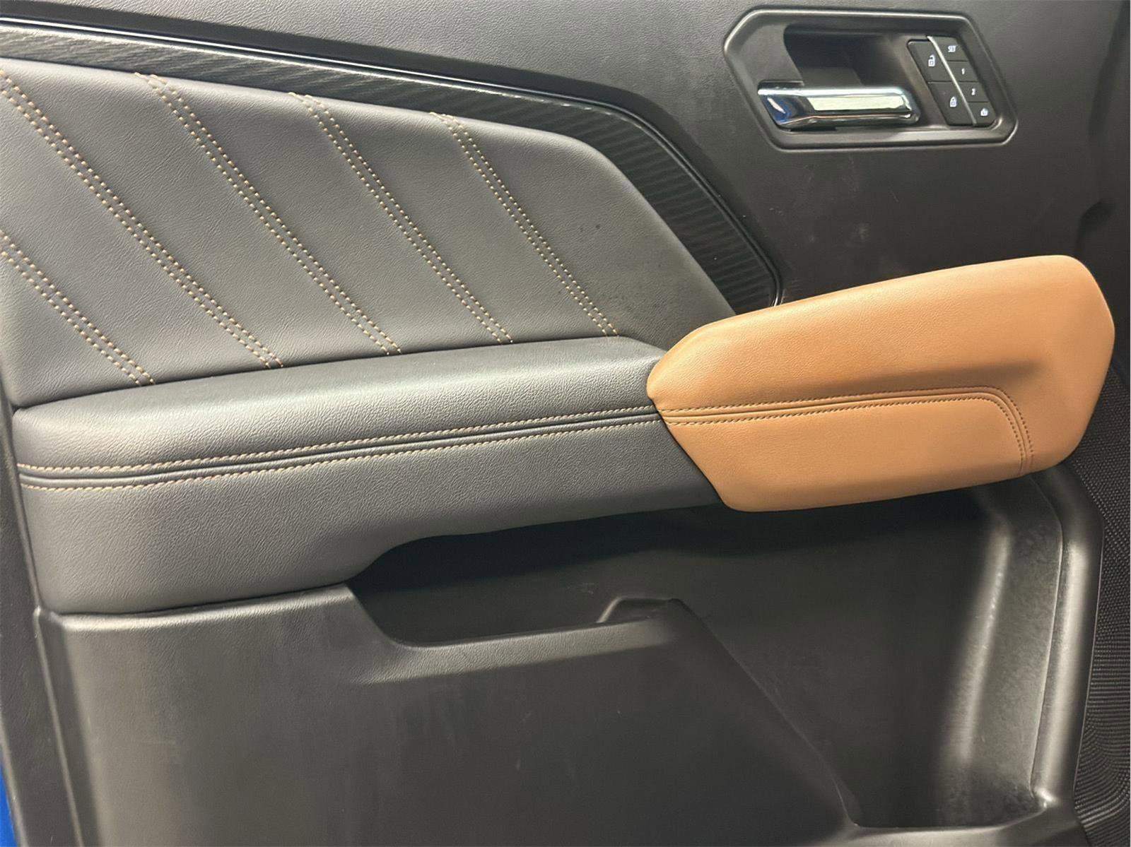 Certified 2024 GMC Canyon AT4 w/ AT4 Premium Package image 45