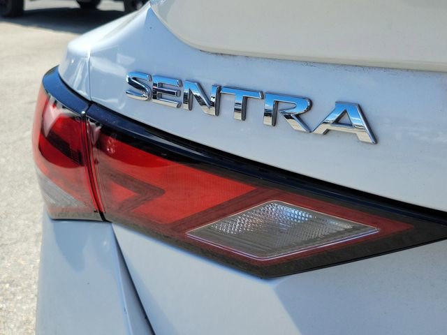 Used 2021 Nissan Sentra SR w/ SR Premium Package FWD image 5