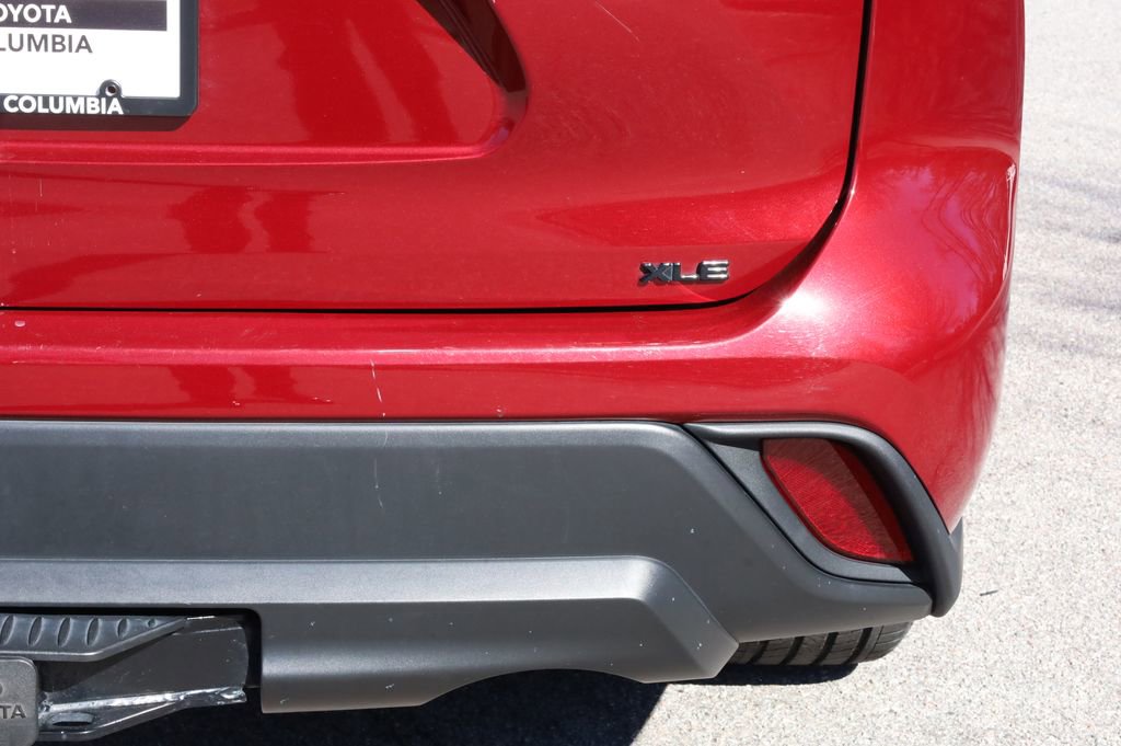 Used 2023 Toyota Highlander XLE image 20