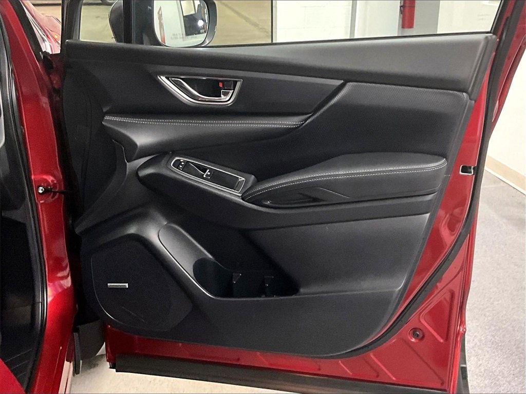 Used 2024 Subaru Ascent Limited w/ Technology Package image 12