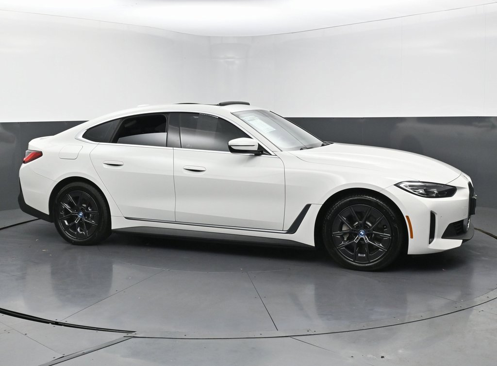 Used 2022 BMW i4 eDrive40 w/ Premium Package image 5