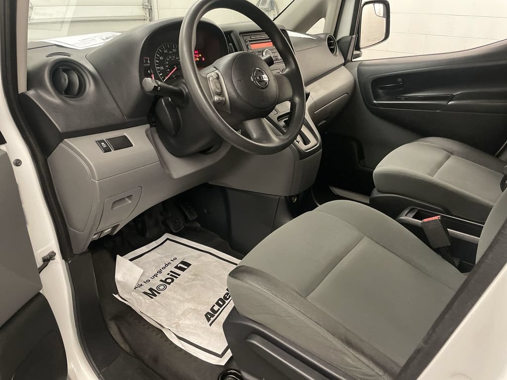 Used 2015 Nissan NV200 S w/ Back Door Glass Package FWD image 4