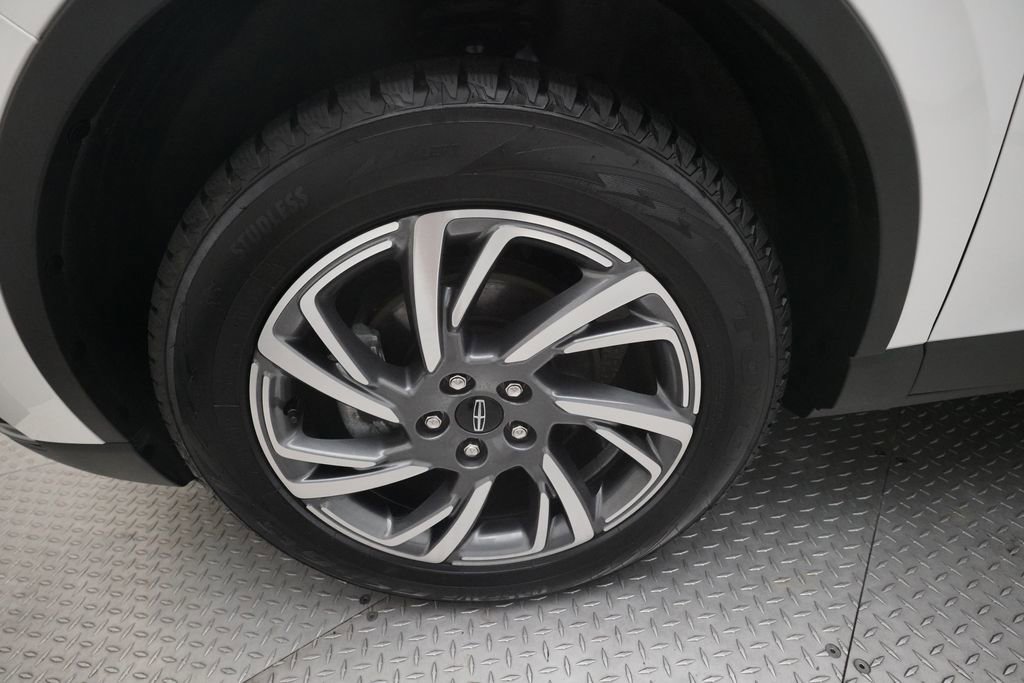 Used 2023 Lincoln Corsair AWD w/ Equipment Group 101A image 29