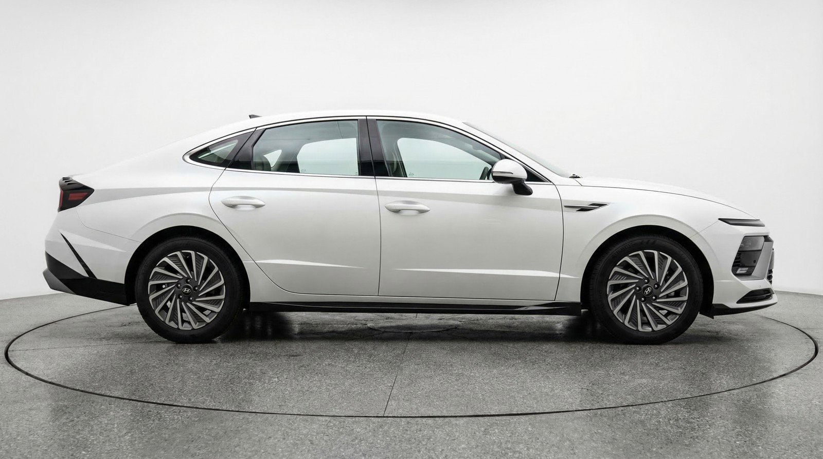 Used 2025 Hyundai Sonata SEL image 11