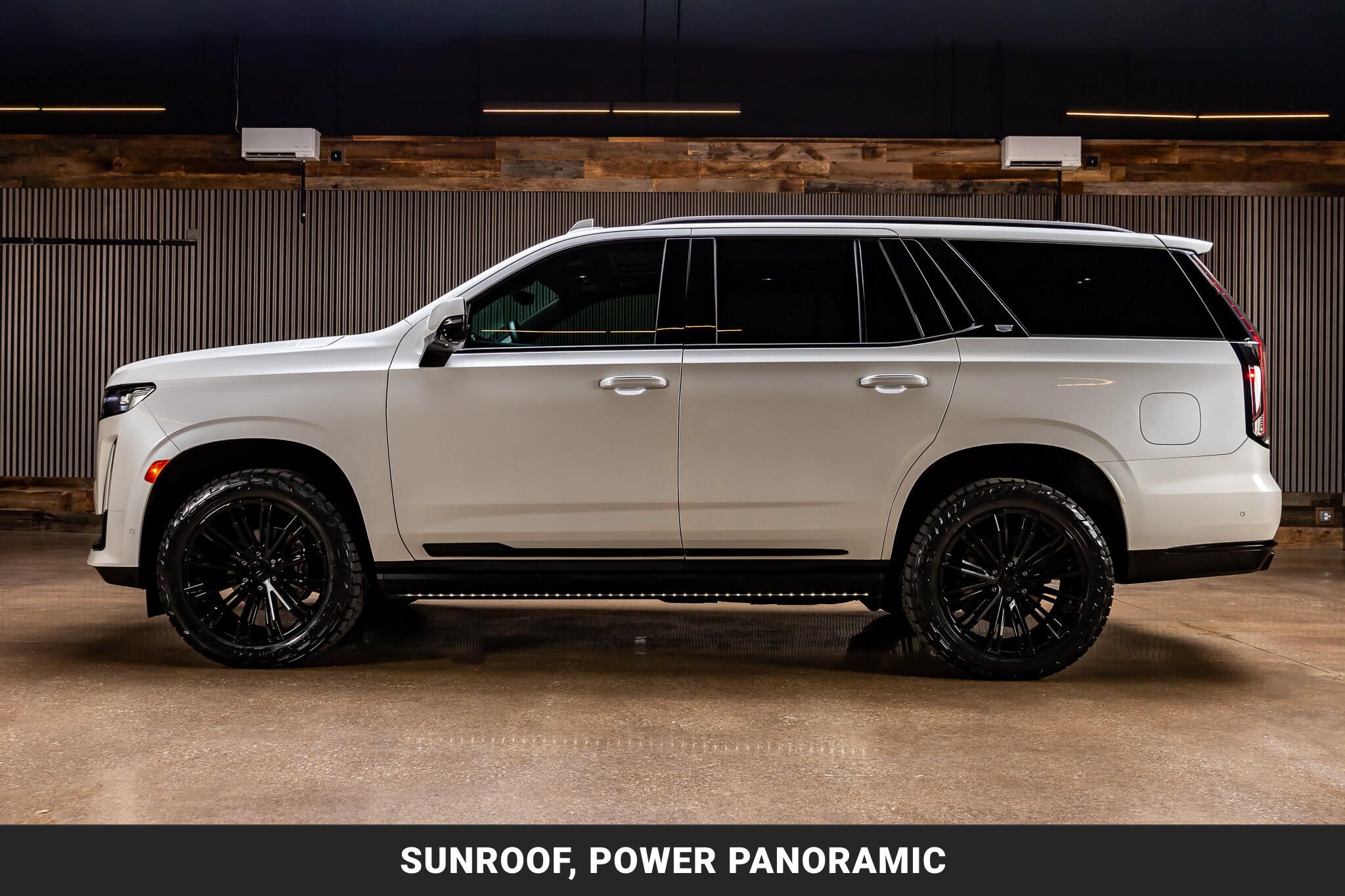 Used 2024 Cadillac Escalade Sport Platinum AWD/4WD image 5