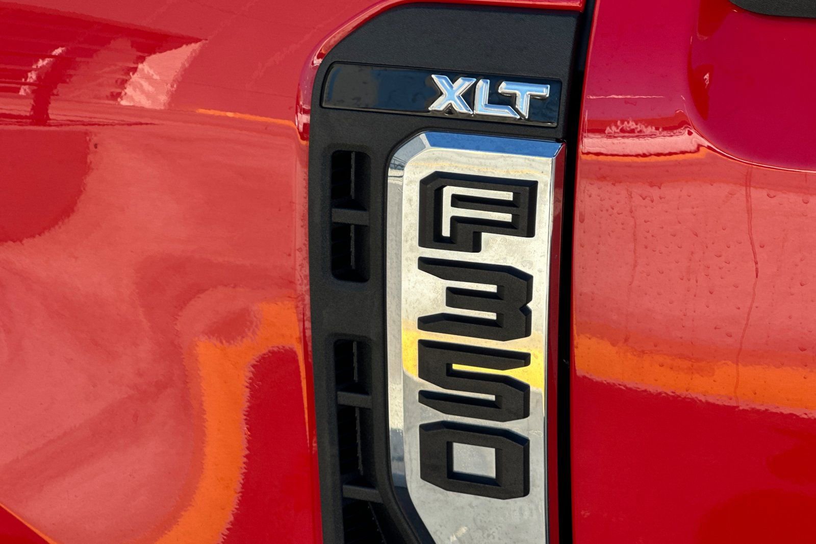 Certified 2024 Ford F350 XLT w/ 360-Degree Camera Package image 23