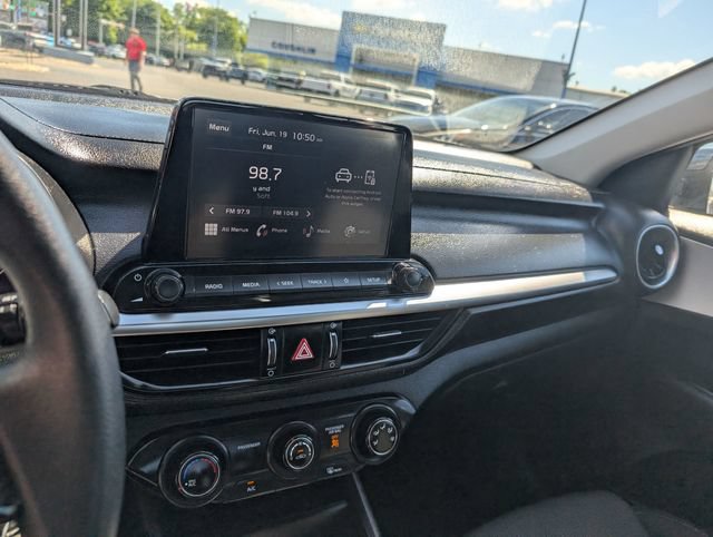 Used 2024 Kia Forte LXS FWD image 19
