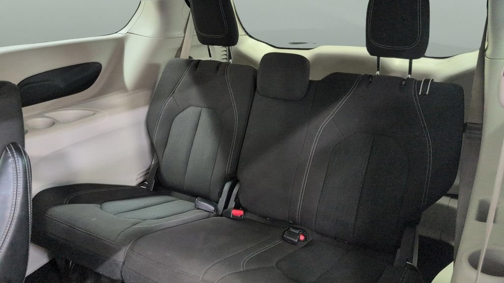 Used 2023 Chrysler Voyager LX FWD image 20