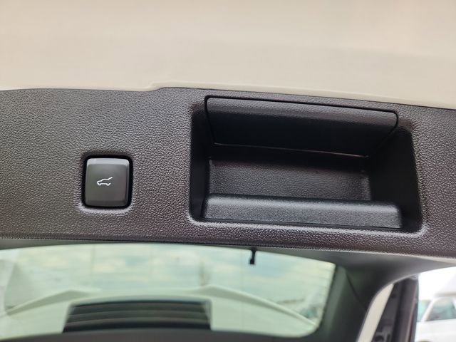 Used 2025 Ford Escape ST-Line Elite w/ Premium Technology Package image 35