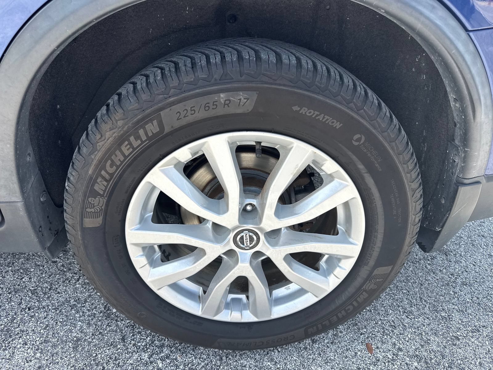 Used 2019 Nissan Rogue SV AWD/4WD image 17
