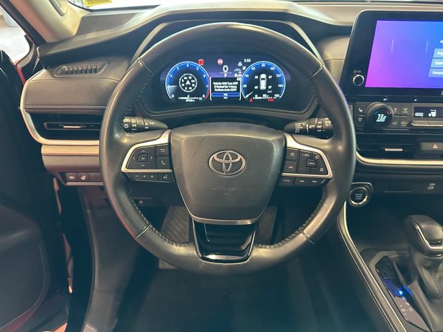 Certified 2025 Toyota Grand Highlander AWD image 18