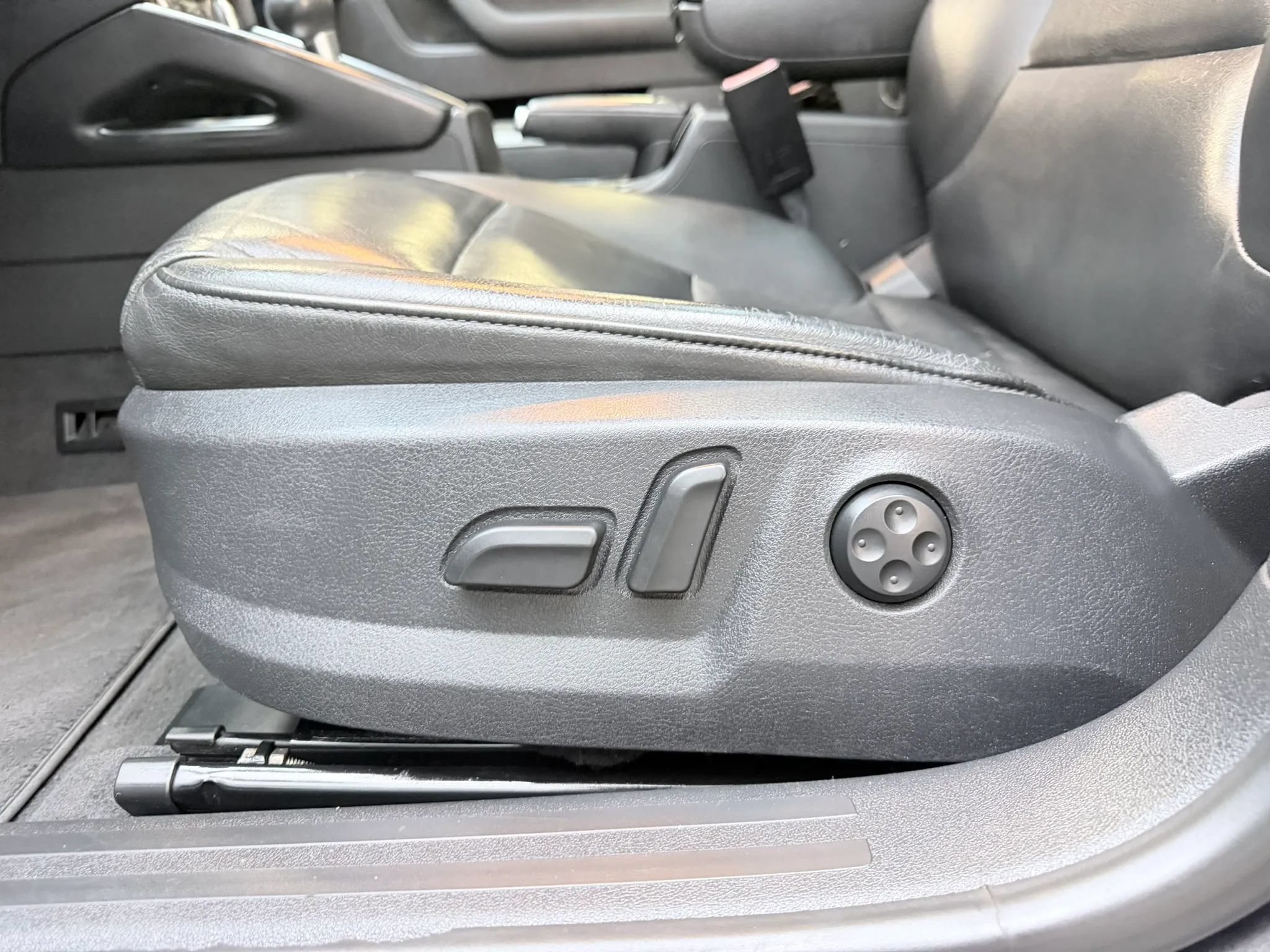 Used 2011 Audi A3 TDI Premium Plus w/ Premium Plus Package FWD image 13
