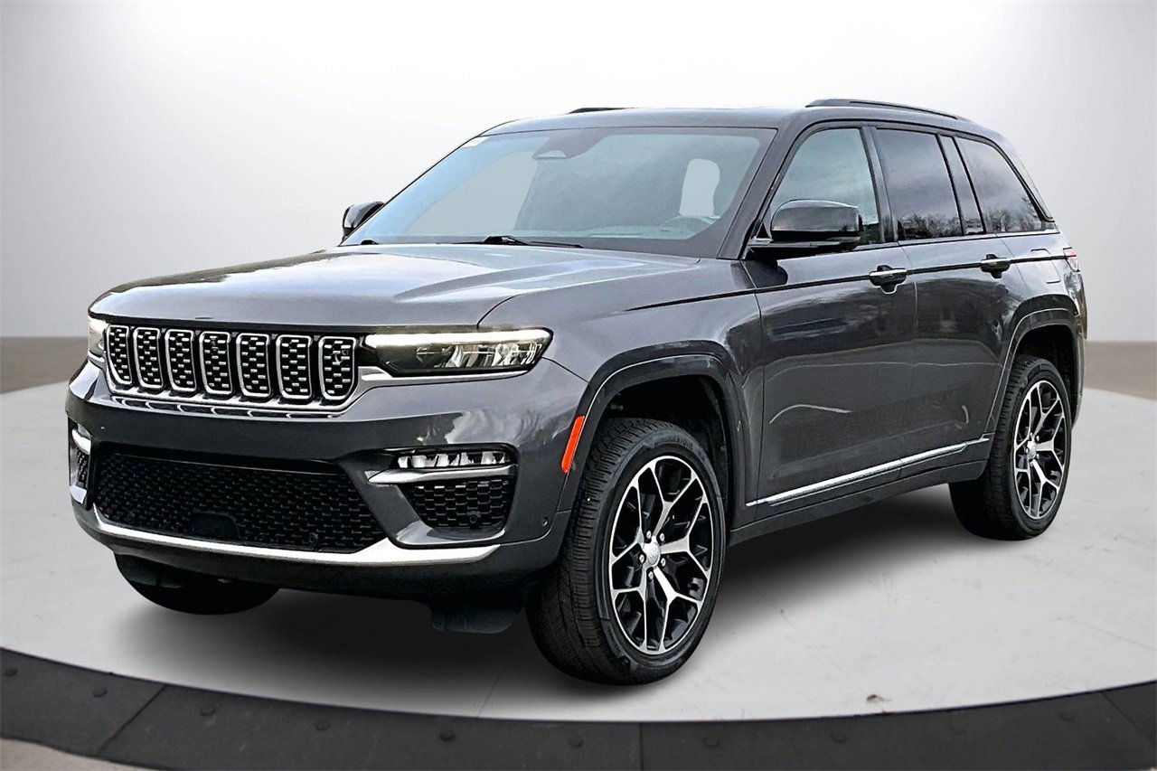 Certified 2022 Jeep Grand Cherokee Summit image 4