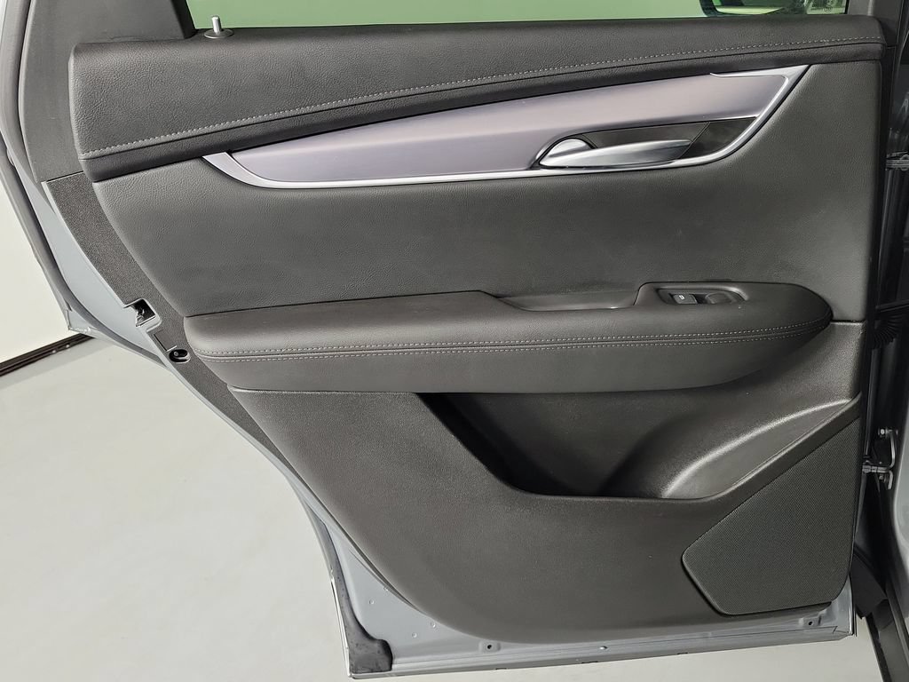 Certified 2024 Cadillac XT5 Luxury FWD image 13