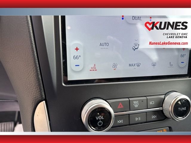 Used 2024 Ford Edge SEL image 37