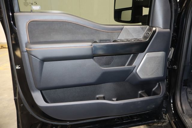 Used 2023 Ford F250 Platinum image 12