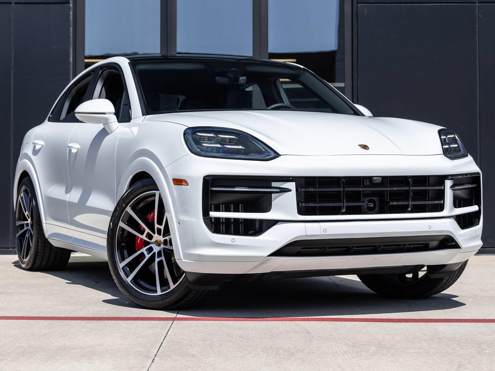 Certified 2026 Porsche Cayenne S AWD/4WD image 6