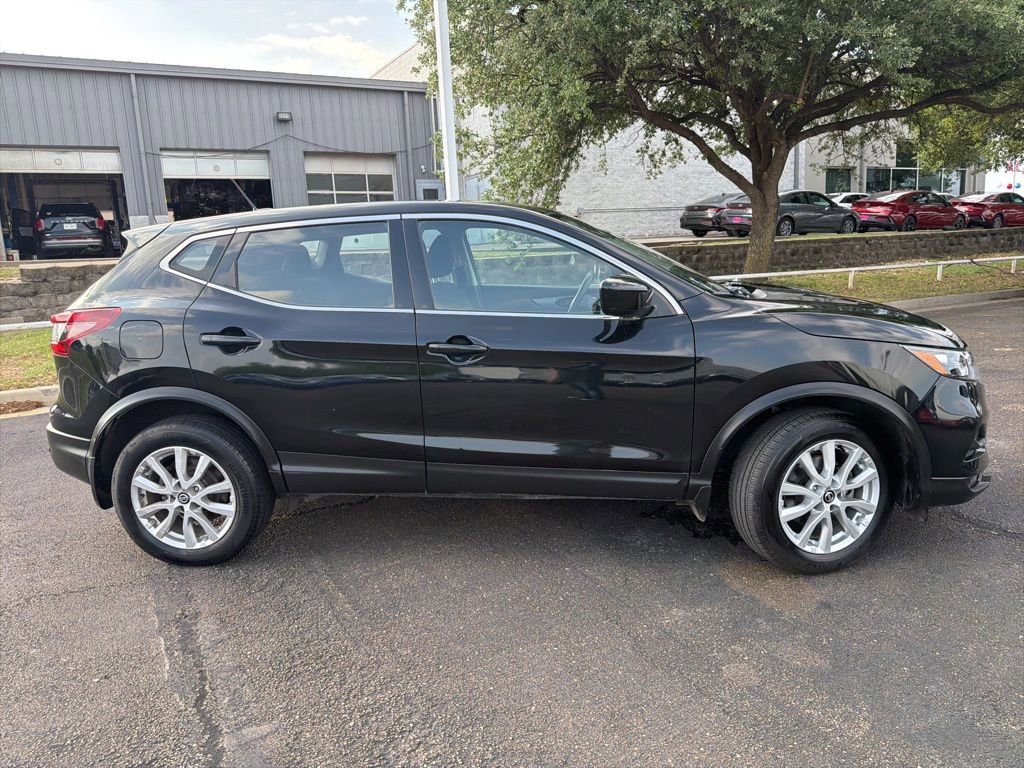 Used 2020 Nissan Rogue Sport S w/ Appearance Package image 2