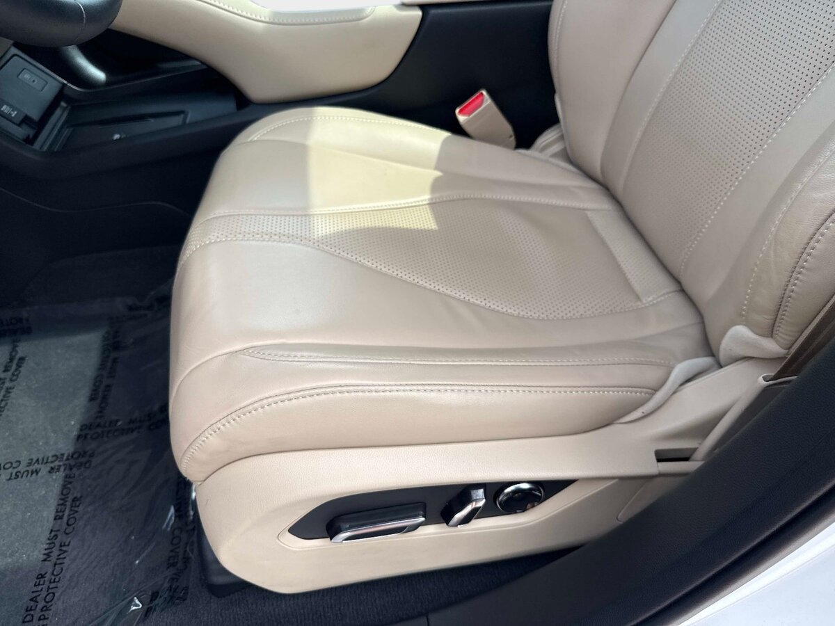 Used 2023 Acura RDX w/ Technology Package FWD image 21