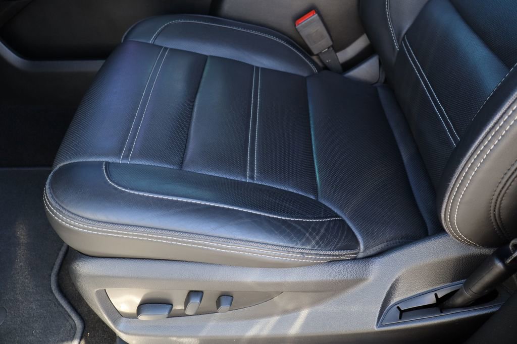 Used 2018 GMC Yukon XL Denali w/ Open Road Package image 21