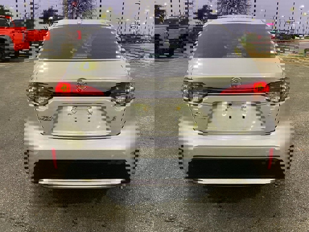 Used 2020 Toyota Corolla LE image 5