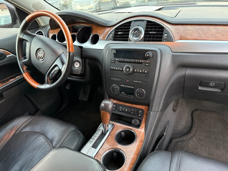 Used 2009 Buick Enclave CXL w/ Driver Confidence Package image 24