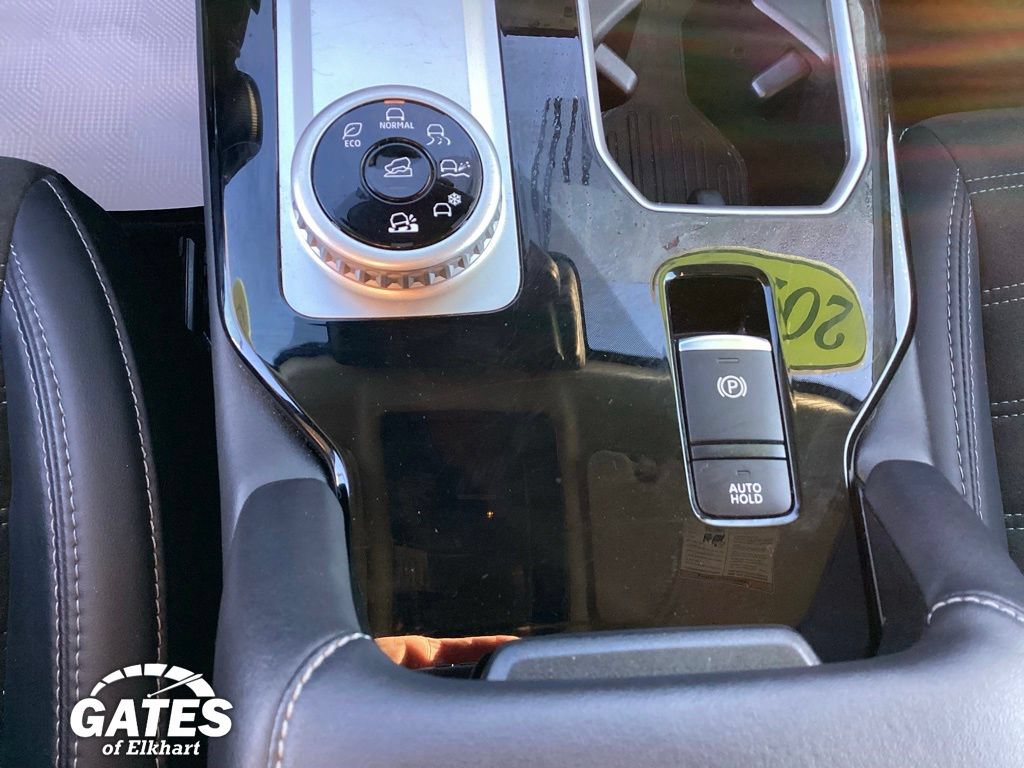 Used 2025 Mitsubishi Outlander SE AWD/4WD image 29