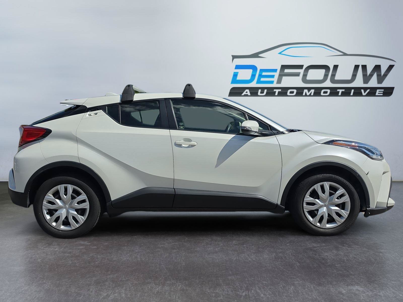 Used 2021 Toyota C-HR LE FWD image 2