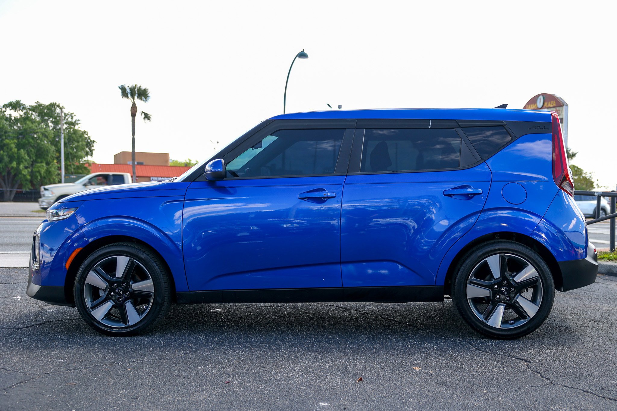 Used 2020 Kia Soul EX image 8