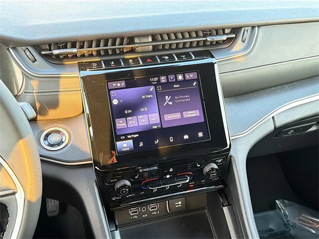 Used 2024 Jeep Grand Cherokee L Altitude image 29