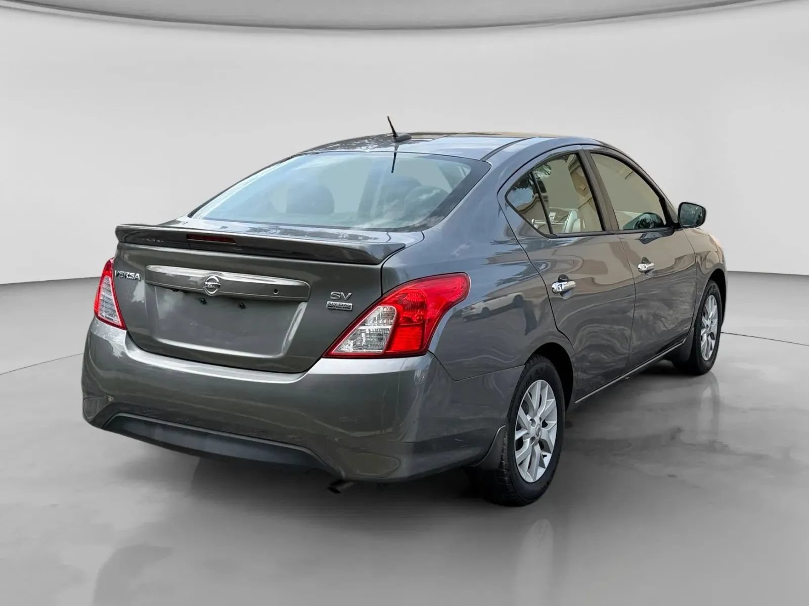 Used 2019 Nissan Versa SV w/ SV Special Edition Package FWD image 5