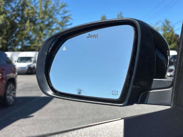 Certified 2024 Jeep Compass Limited image 29