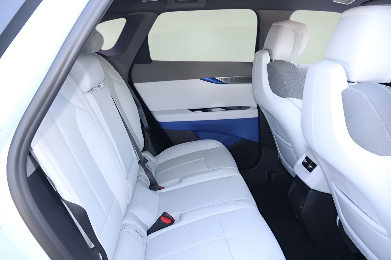 New 2026 Cadillac Optiq Sport 1 RWD image 17