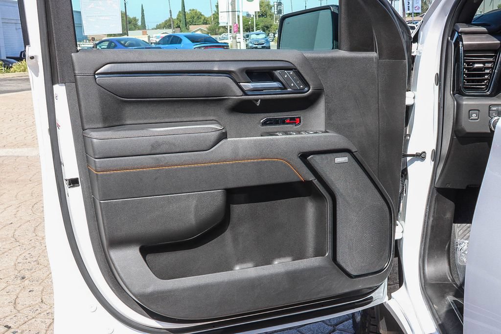 Used 2025 GMC Sierra 1500 AT4 AWD/4WD image 25