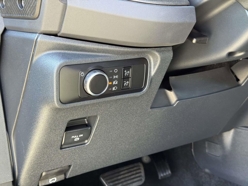 New 2025 Ford Bronco Badlands image 9