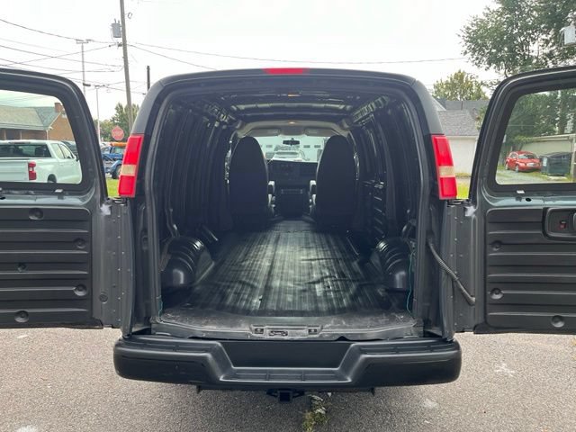 Used 2014 Chevrolet Express 1500 RWD image 23