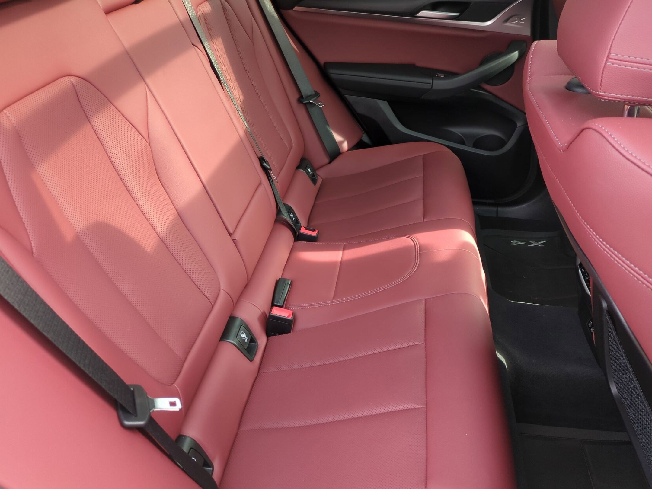 Used 2023 BMW X4 xDrive30i w/ M Sport Package image 36