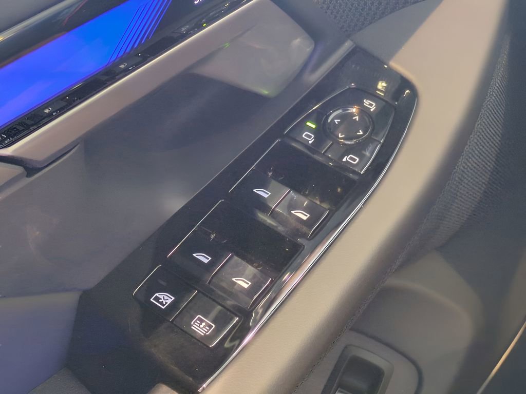 New 2026 BMW M5 w/ Carbon Package image 24